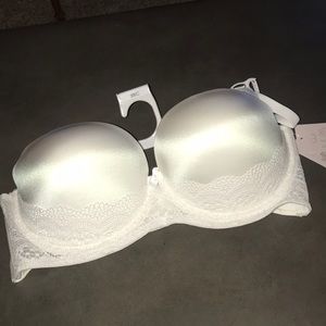 BRAND NEW BRA w/ LACE